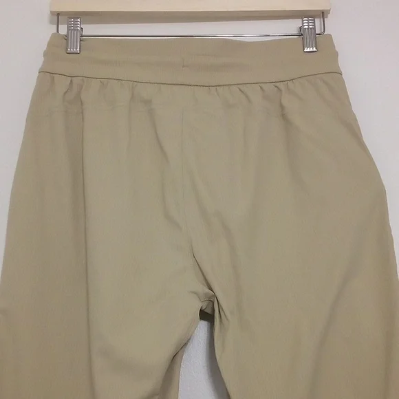 Lululemon Dance Studio Mid Rise Cropped Pant - Picture 6 of 12